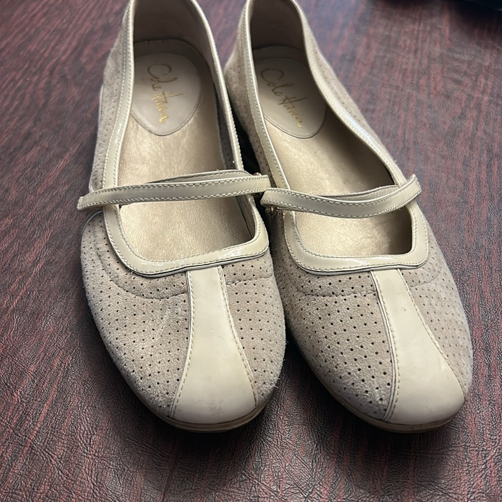 Beige Cole Haan ballet flats - Picture 3 of 6